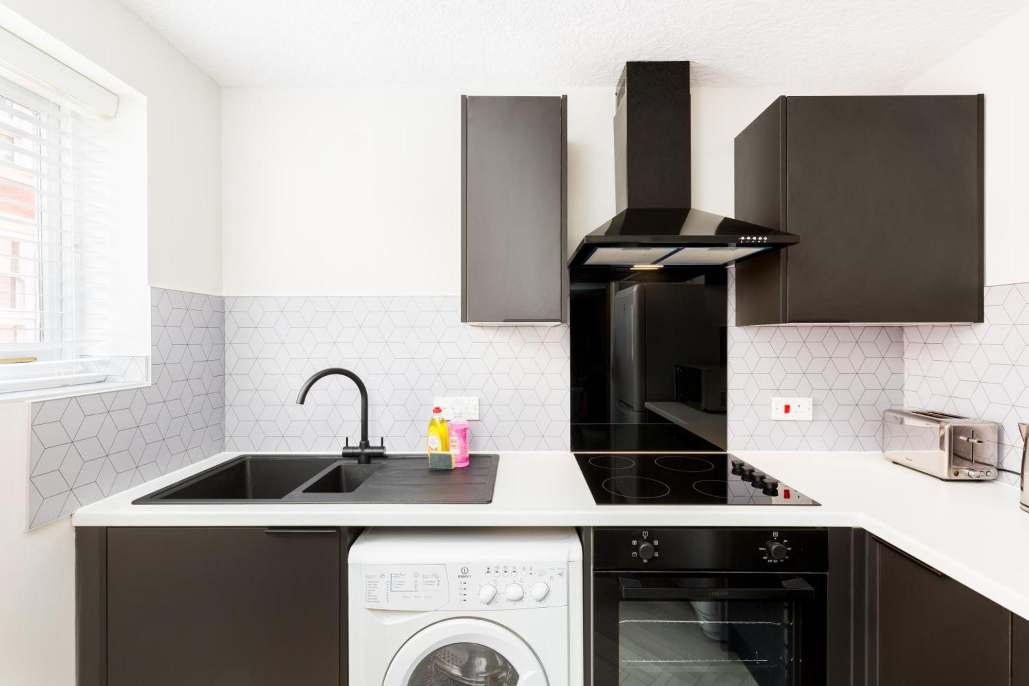 Modern 2-bedroom With Free Parking In * Leamington Spa