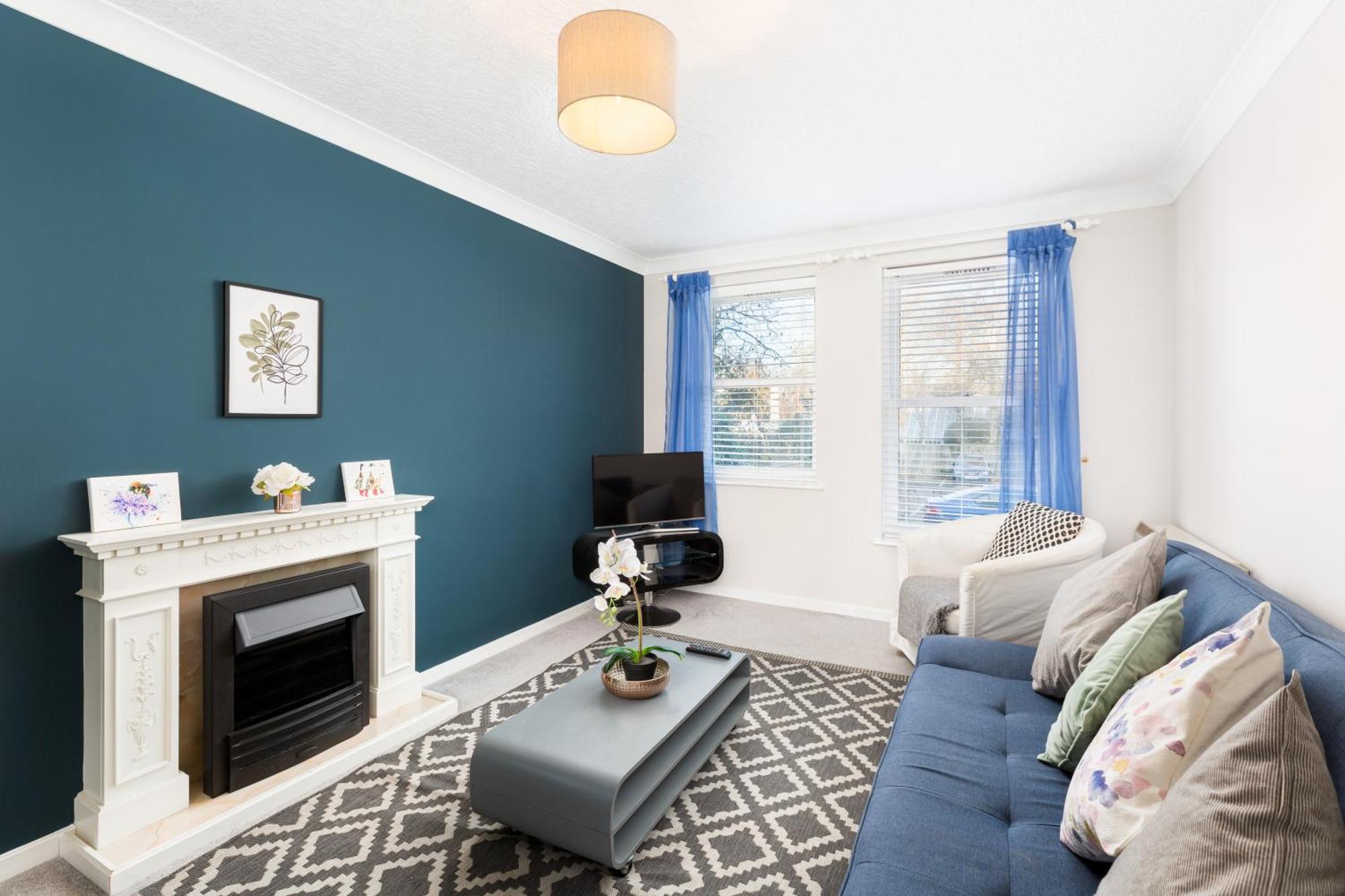 Modern 2-bedroom With Free Parking In Appartamento Leamington Spa