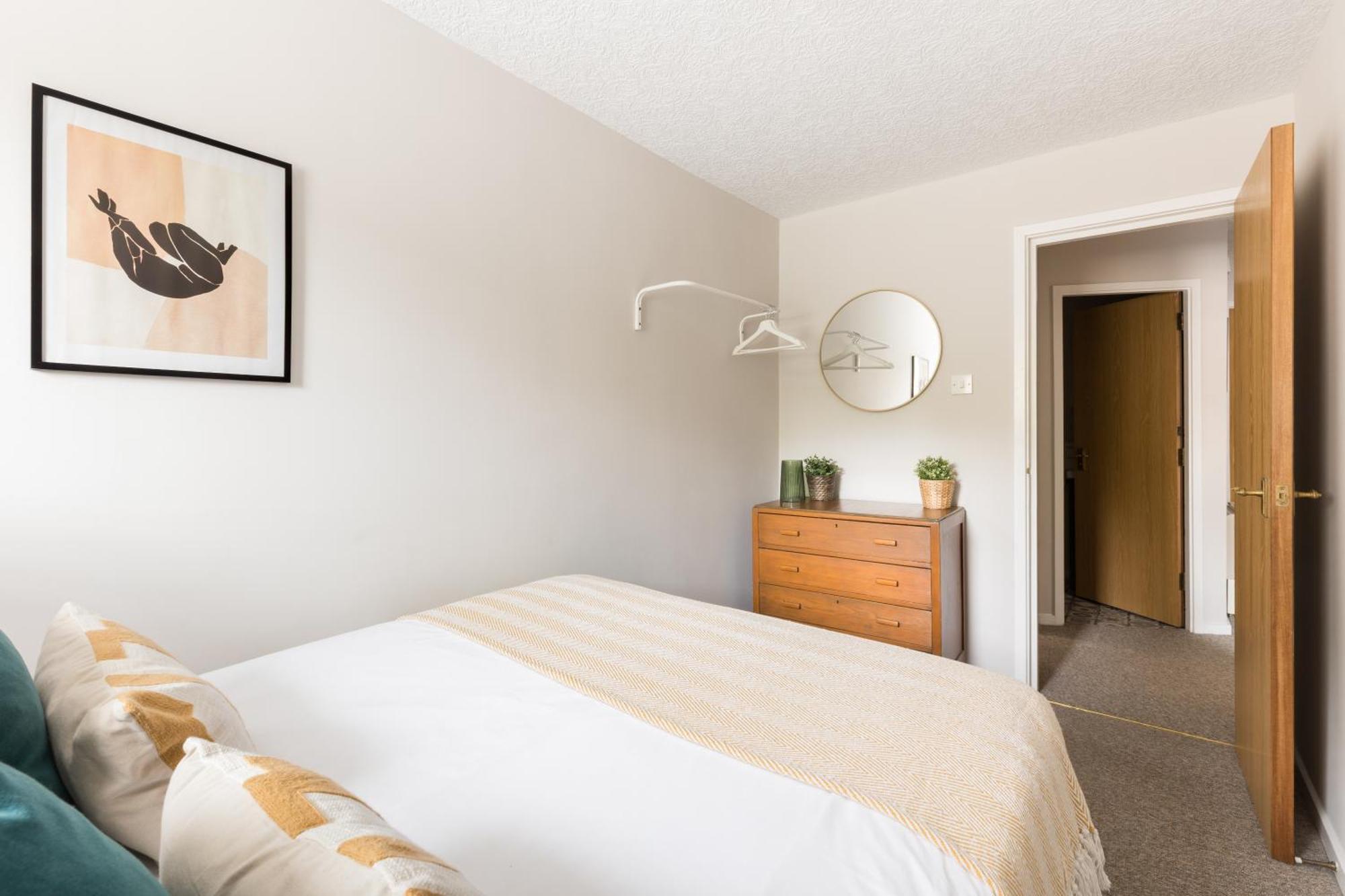 Modern 2-bedroom With Free Parking In Appartamento *